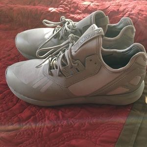 Adidas tubular grey mono